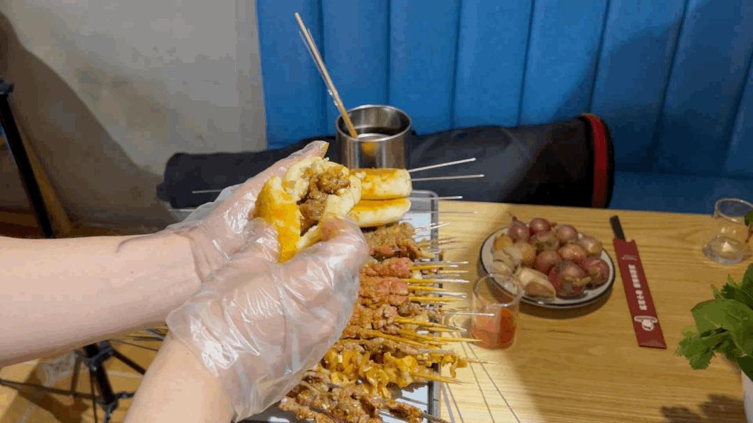 鹤岗东北烧烤,在鹤岗4个人吃一顿正宗东北烧烤