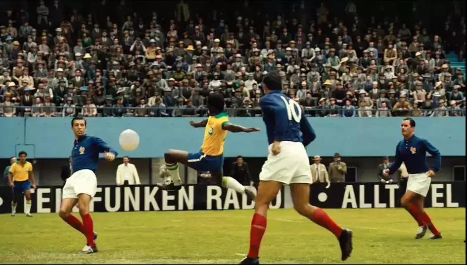 贝利传奇的诞生解说,贝利的传奇足球之路