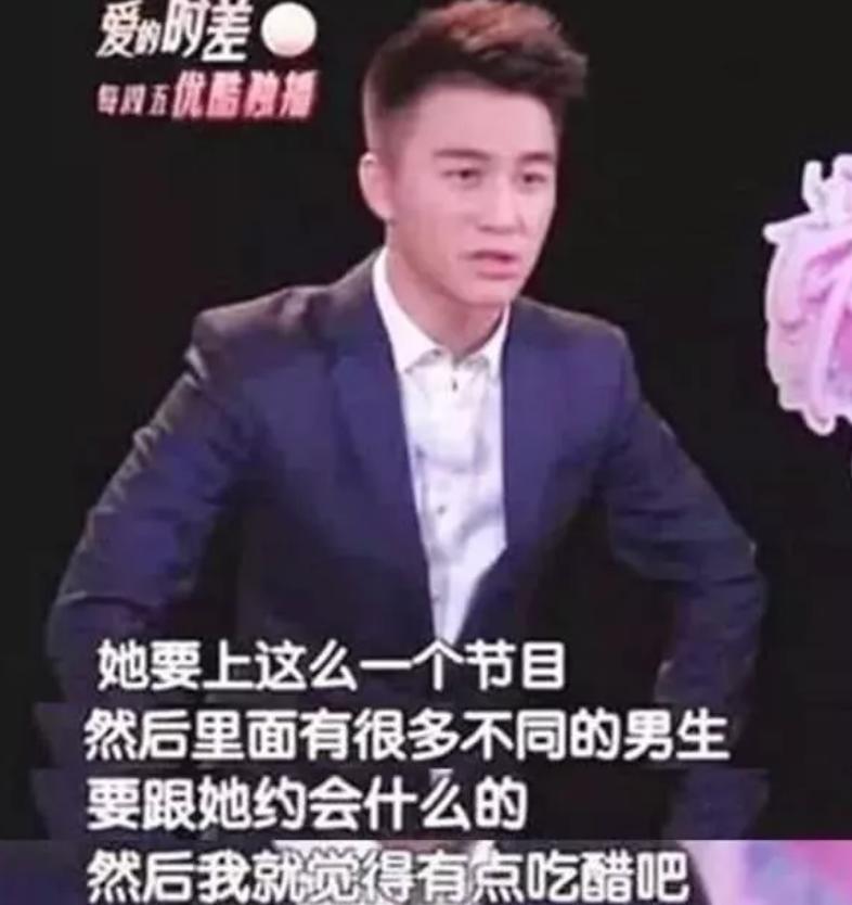 奚梦瑶何猷君戴情侣帽逛街,奚梦瑶同款帽子