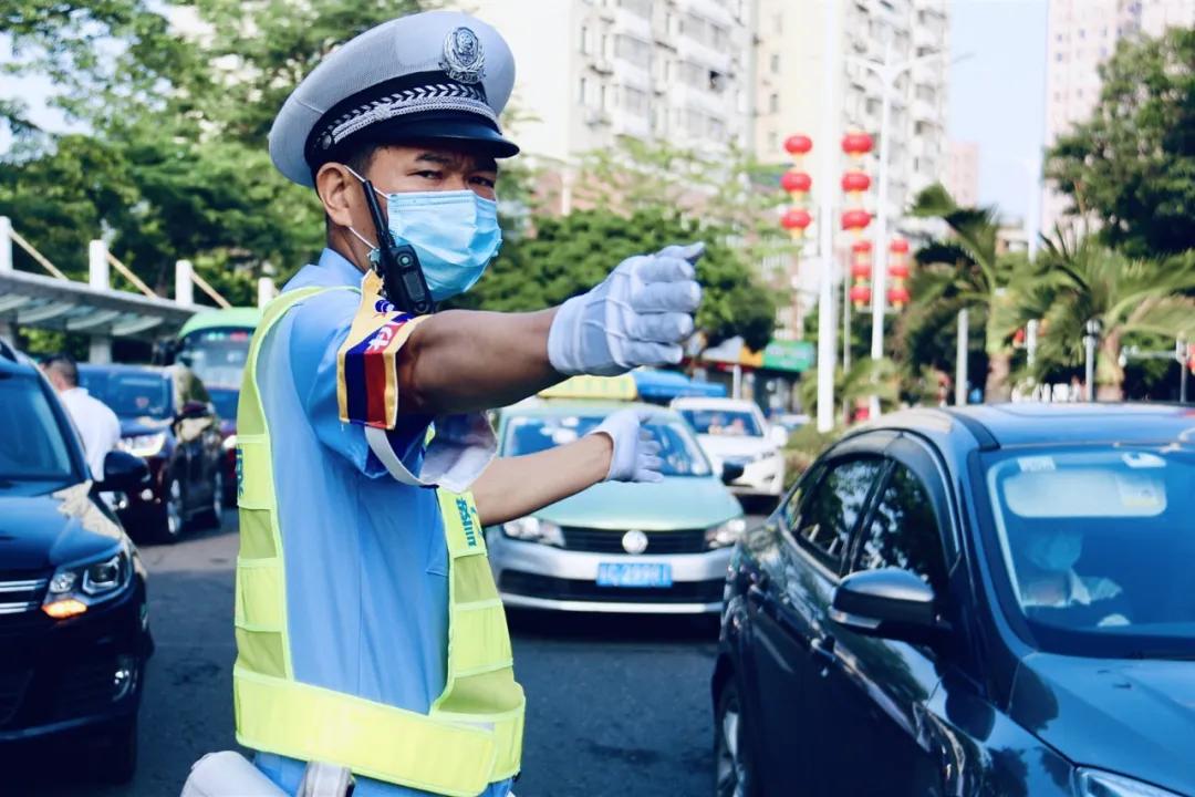 娉洰濂冲ぇ瀛︾敓,濂冲ぇ瀛︾敓缁欏濡堟墦鐢佃瘽鍝垚娉汉