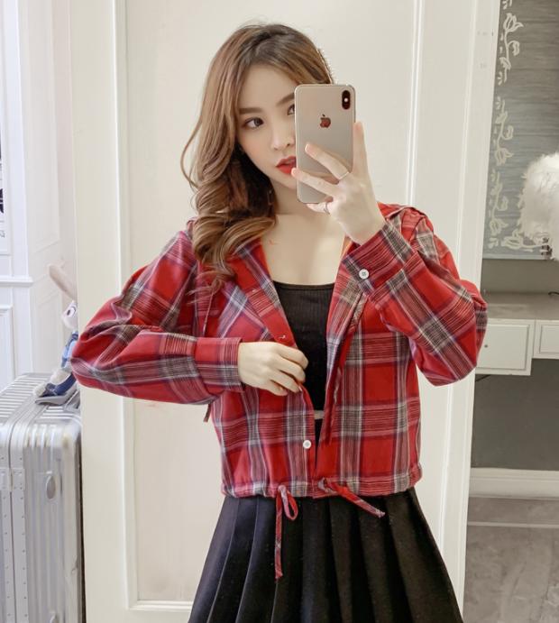 红格子牛仔外套怎么搭配图片,秋季紫色格子外套穿搭