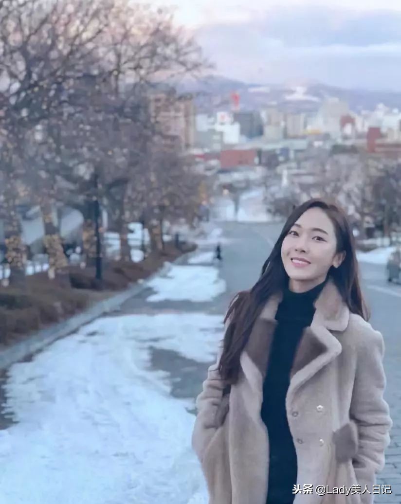 郑秀妍穿搭综艺节目,郑秀妍穿搭适合普通人吗