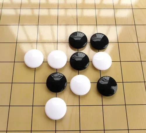 怎样做到玩五子棋不败,五子棋一招致命