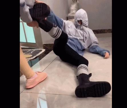 “10个中国大学生,怎么8个穿着原价上万的潮牌”