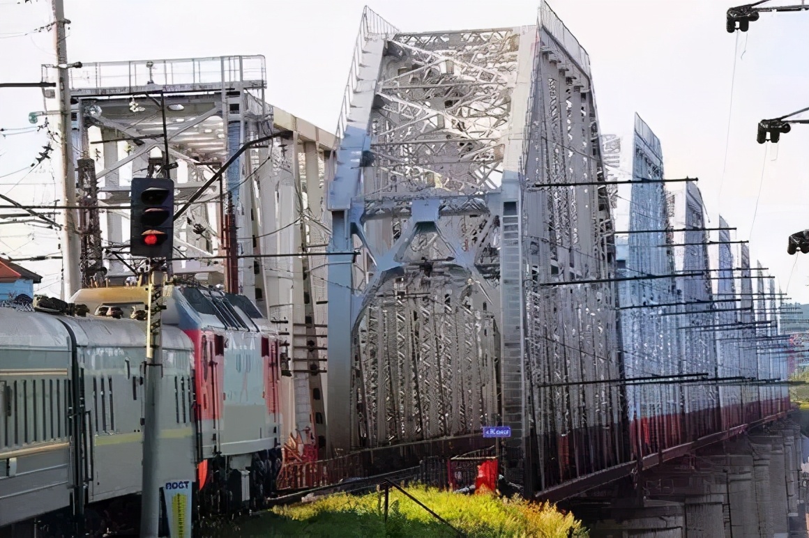 中华第一车:全程6天5夜,单程超6000元仍一票难求