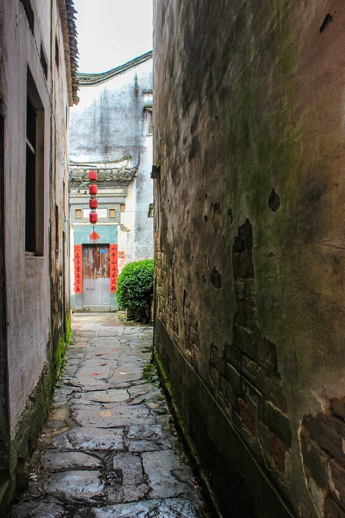 大山深处的古村,大山深处石潭古村