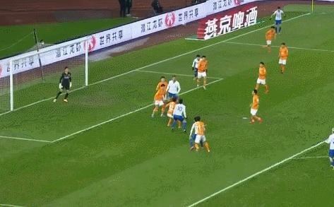 疯狂5-0！足协杯4外援鲁能5球胜卓尔，24岁锋霸轰帽子戏法