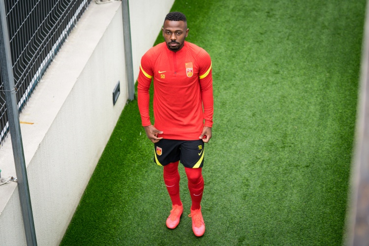 专家:足球是资本主义国家发明的,中国完全可以不需要参加世界杯