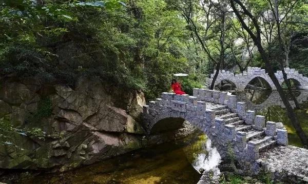 金秋时节一起游览香山,五一香山赏花