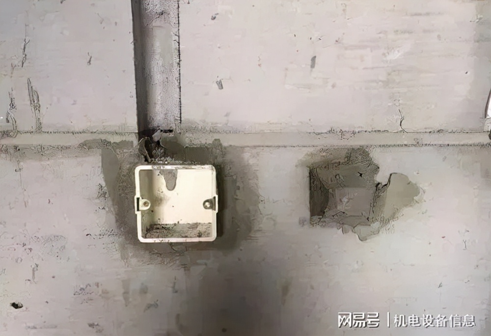 插座位置不对瓷砖贴好怎么移动,精装房的插座怎么改动