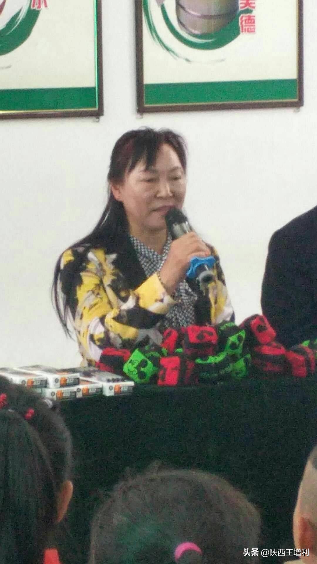 爱心传递情更浓,爱心传递校园