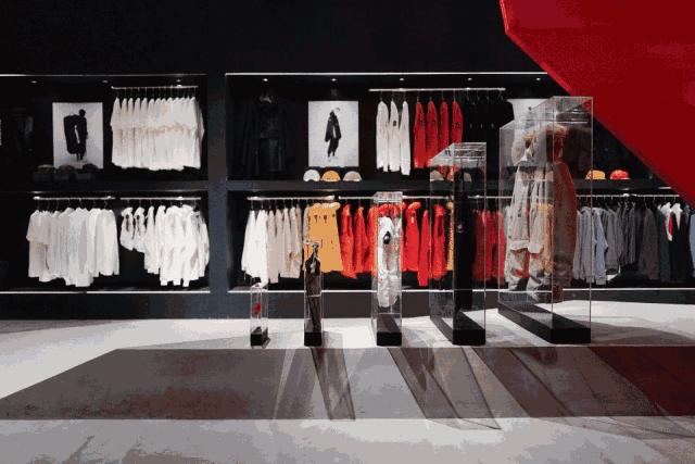 哦！卖！嘎！如果服装店都这样设计，这个世界还能有淘宝？