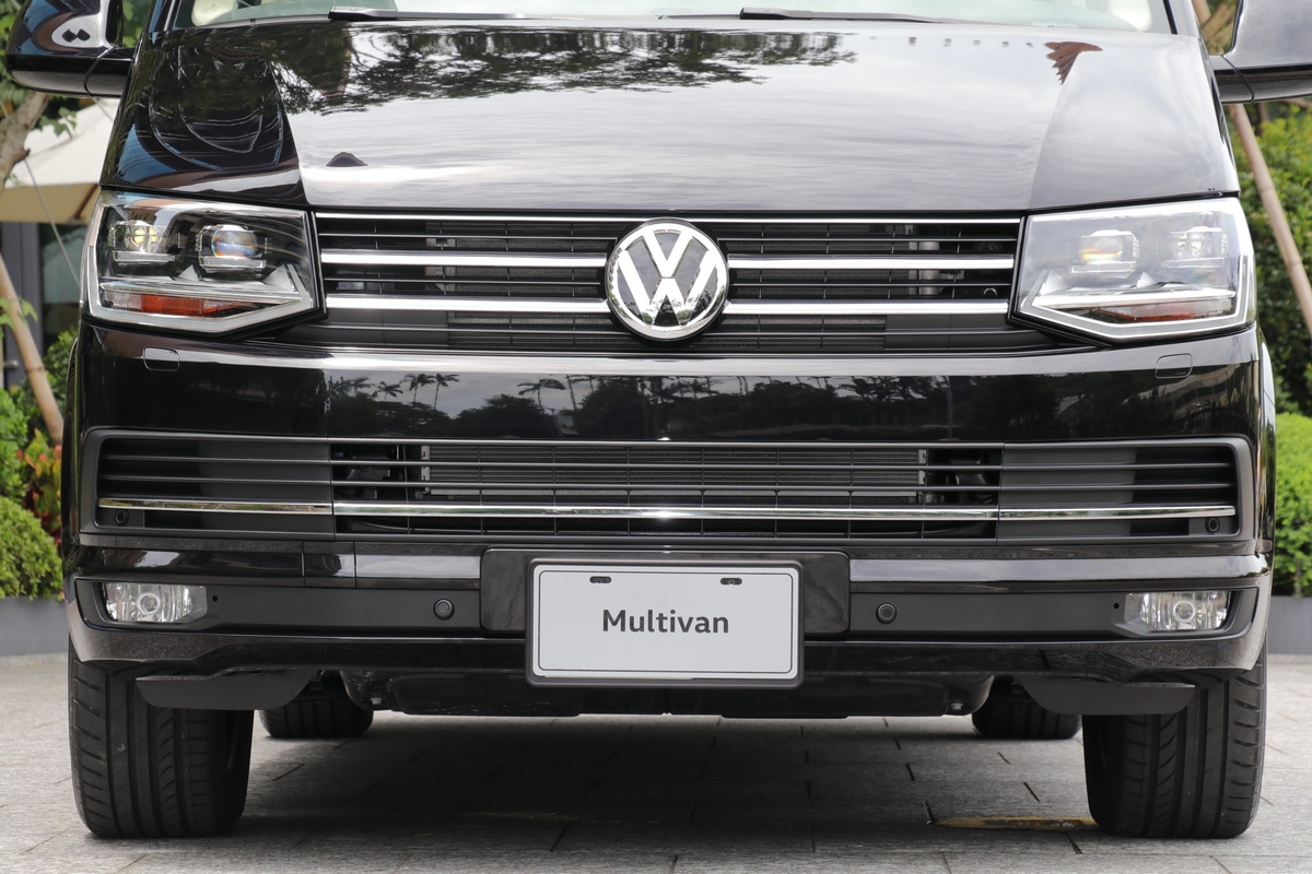 进口大众multivan精彩实拍展示,19年大众帕萨特混动试驾