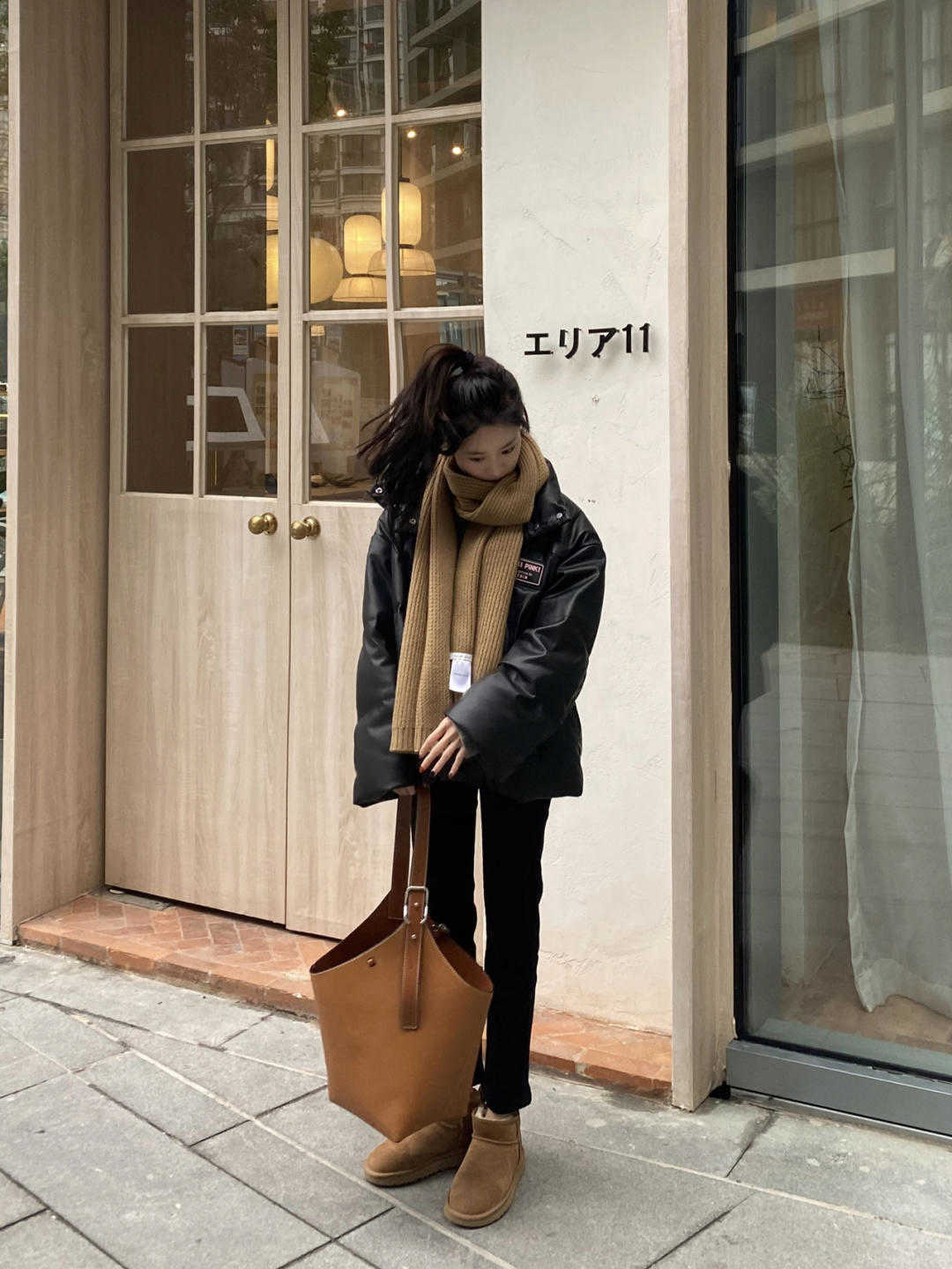 羽绒服加绒裤有哪些穿搭要点,冬季毛呢裤怎么搭配羽绒服