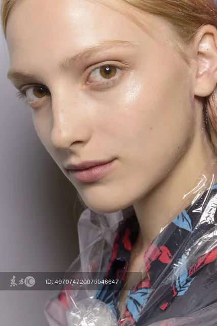 EIGSHOW丨鞠婧祎、李艺彤的仙女春夏妆容能让你美出新高度！