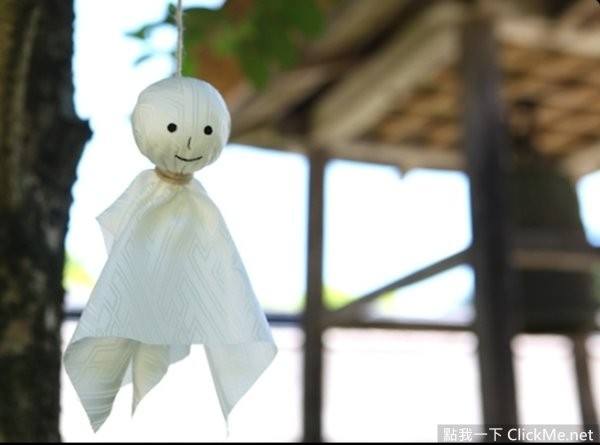 门口放八卦镜“照妖”，遭投诉后反击更绝，奇葩邻里纠纷何时休？