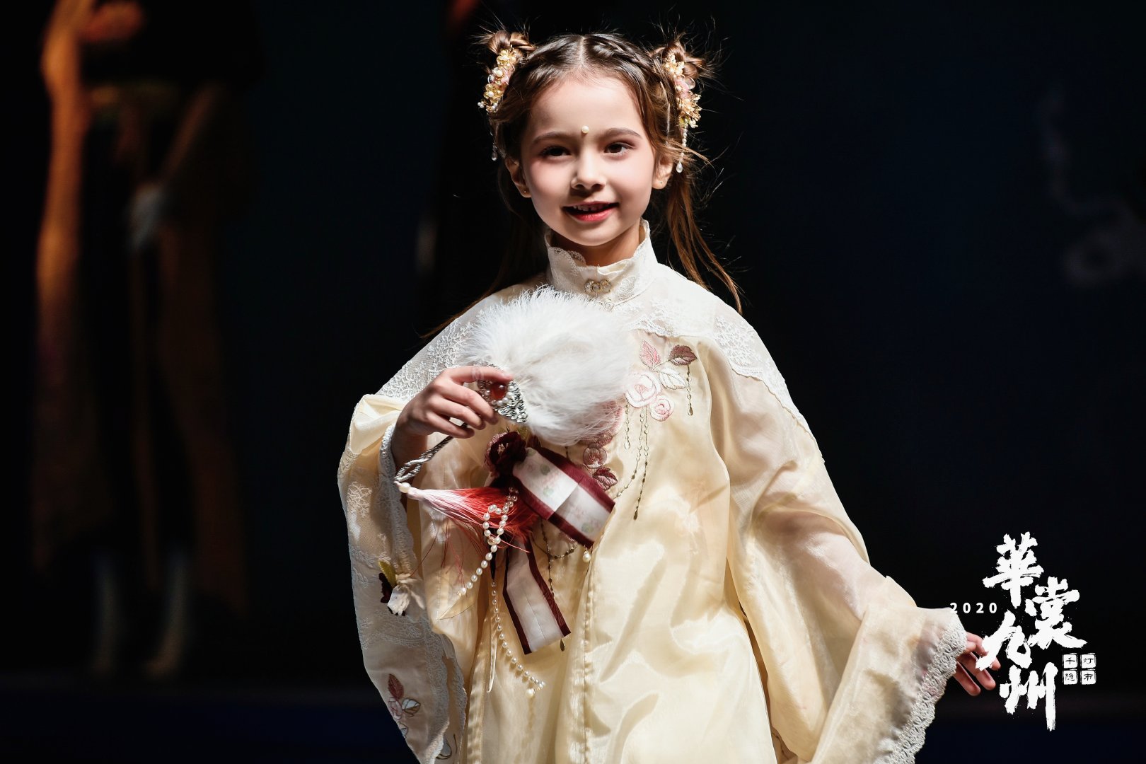 盘点那些穿上汉服的小孩子,穿汉服的小模样太可爱了