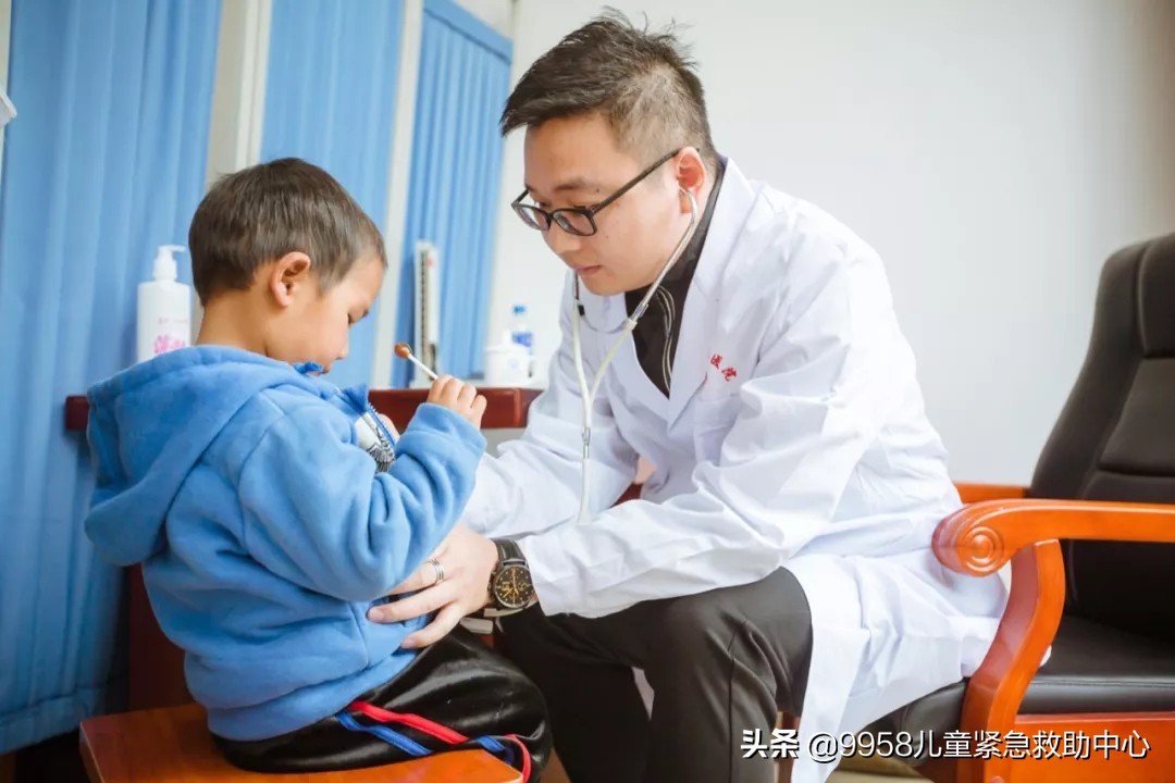 义诊走进乡村,义诊走进乡村医疗