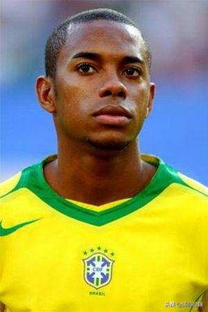巴西足球天才巨星视频,巴西足球巨星小罗图片