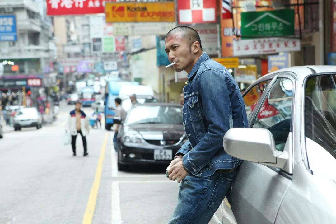 这么多年了，你终于想起来自己还是个演员？