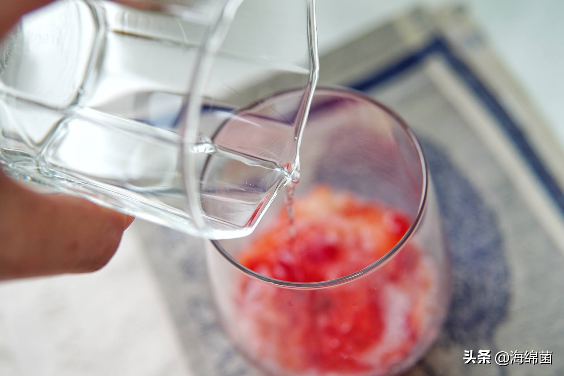 教你做一杯超好喝的夏日饮料,简单自制气泡水饮料