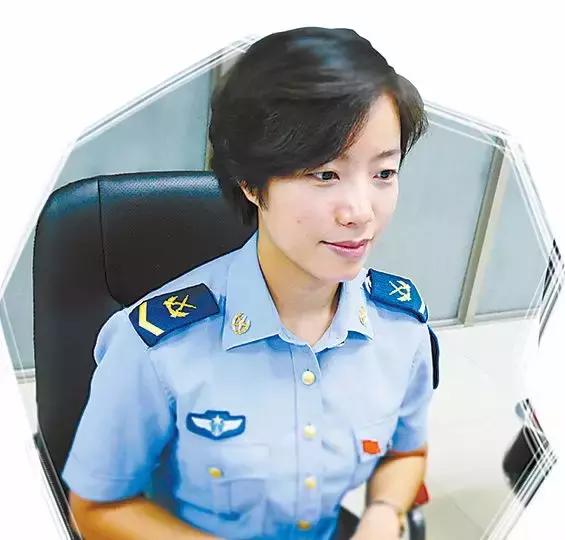 炊事班女战士,女炊事班长视频