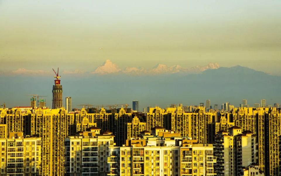 晴空+晚霞，成都又看四姑娘了！