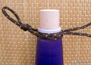 玻璃瓶怎么打结最牢固,带把手的提水桶