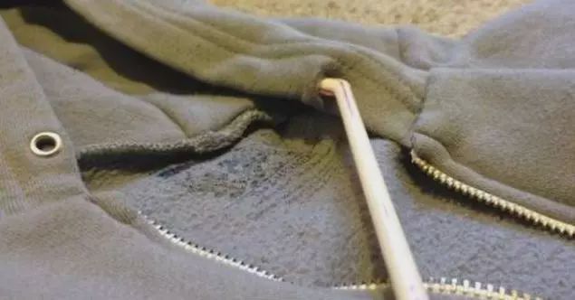 基础款衣服秒变时髦小窍门,学会这几招衣服每天都像新的一样