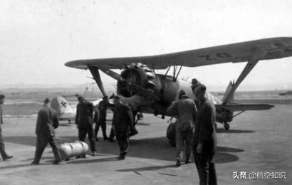 造型奇特双翼机,带你了解双翼机