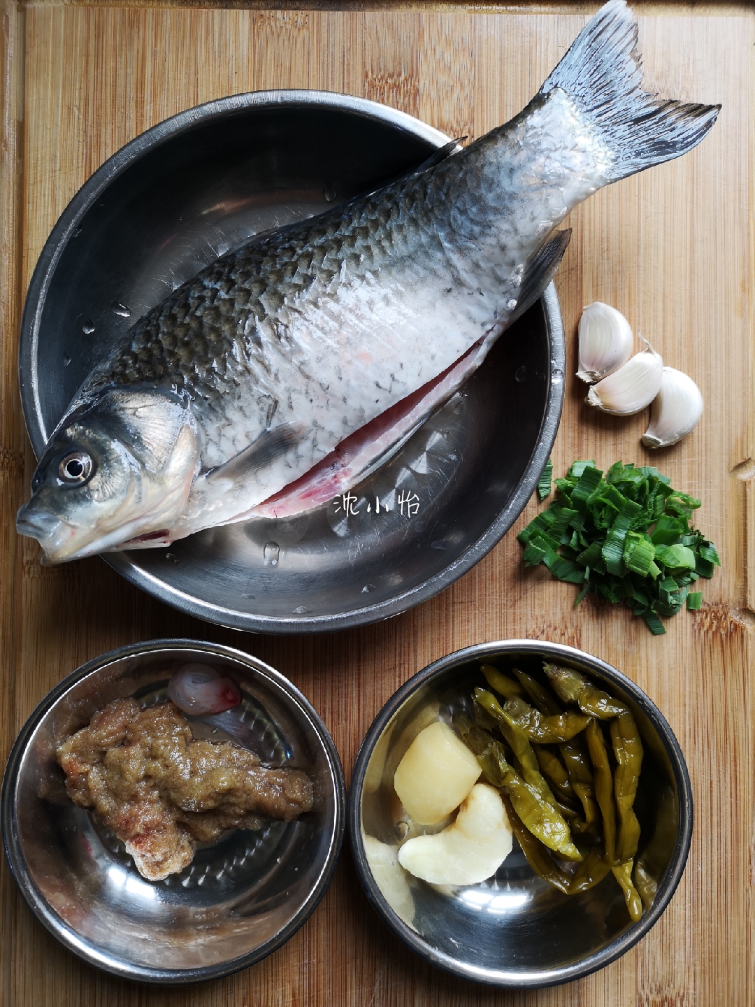 家常煎鱼不腥的方法,怎么煎鱼掉皮快些好吃窍门