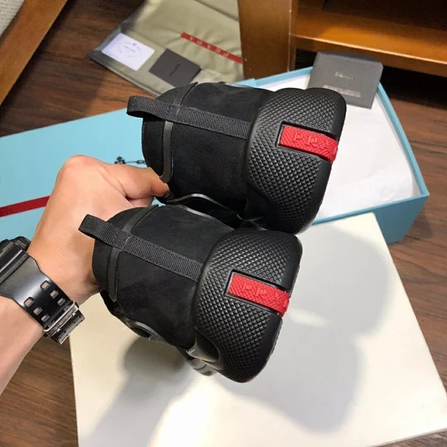 普拉达官方旗舰店衬衫,普拉达线上官网旗舰店