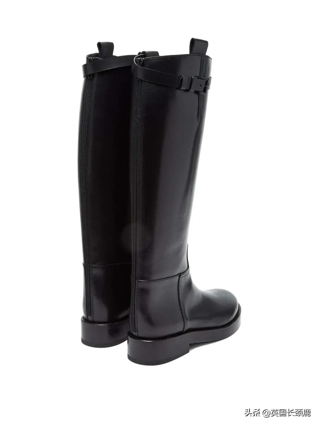 鞋柜秋冬马丁靴,鞋柜冬季靴子