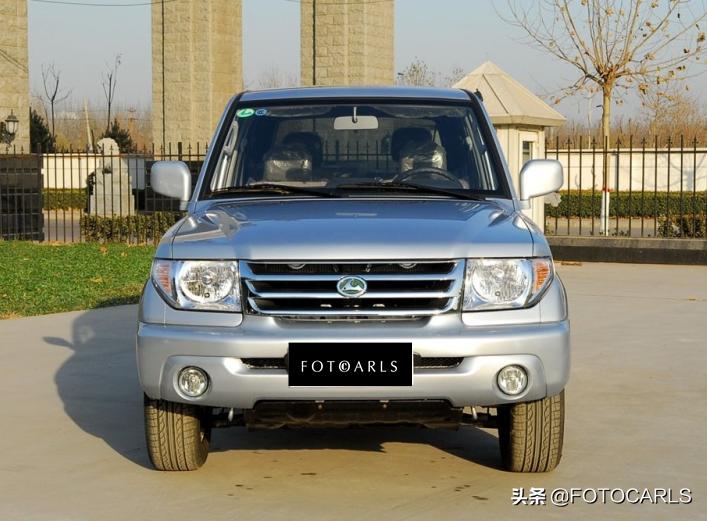 猎豹2.0飞腾,猎豹飞腾2.0两驱版