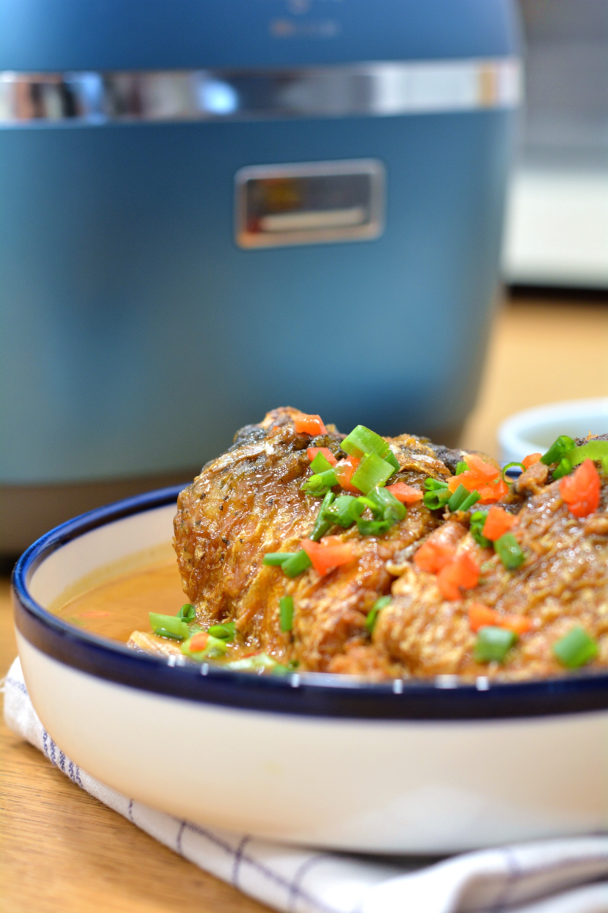 啤酒炖草鱼图片,啤酒炖草鱼整条