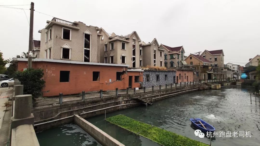 滨江区地铁口新开楼盘,滨江世茂二手房三室