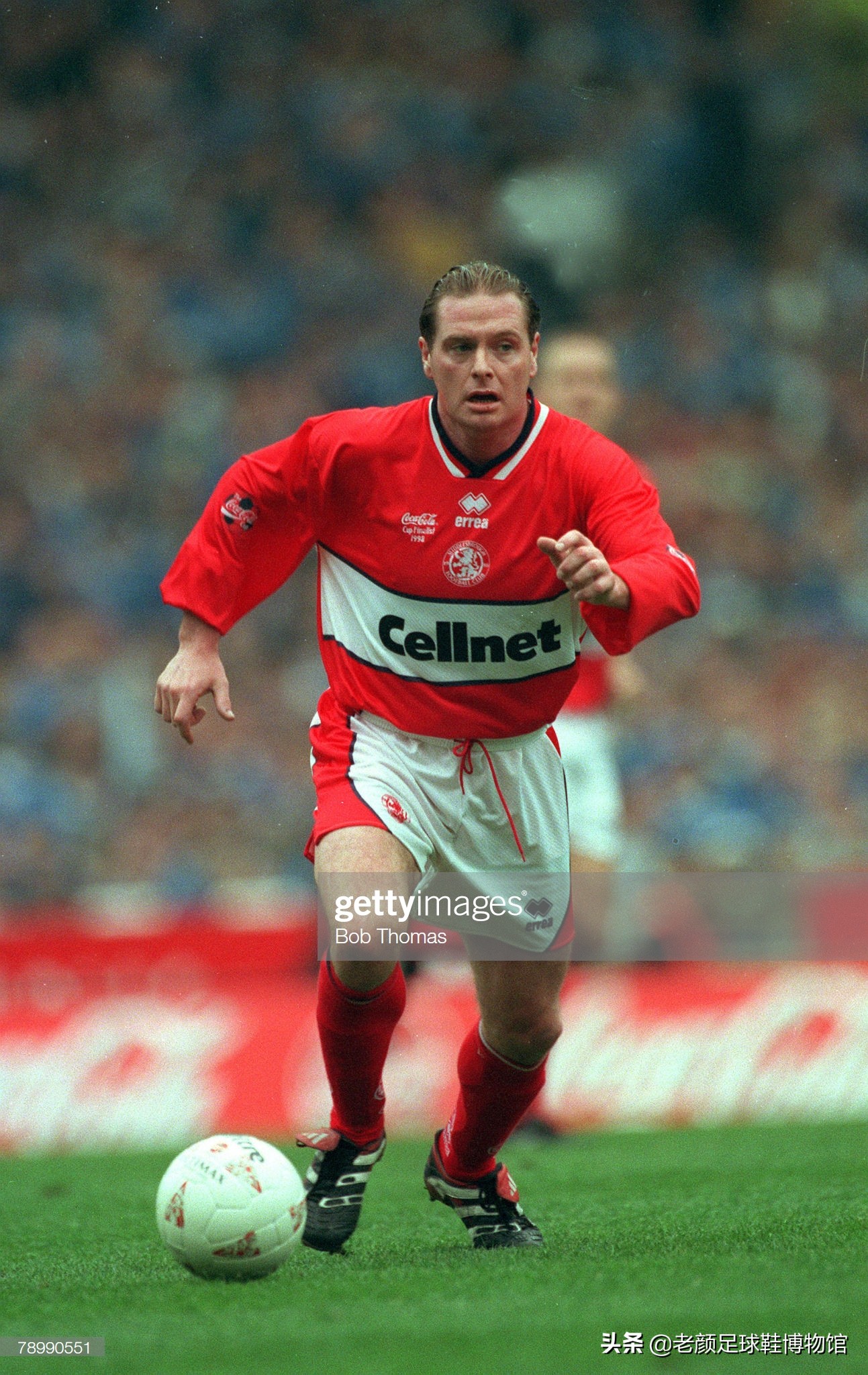 破产酒鬼的球鞋拍卖值6万，加图索的恩人名字成为香港路名