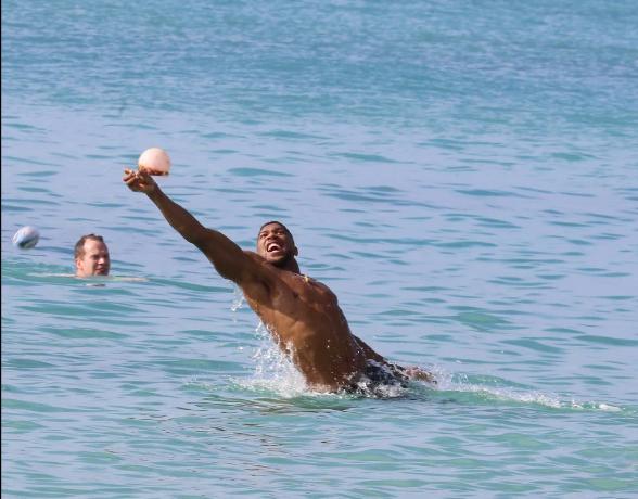 安东尼约书亚出场画面,安东尼约书亚空击