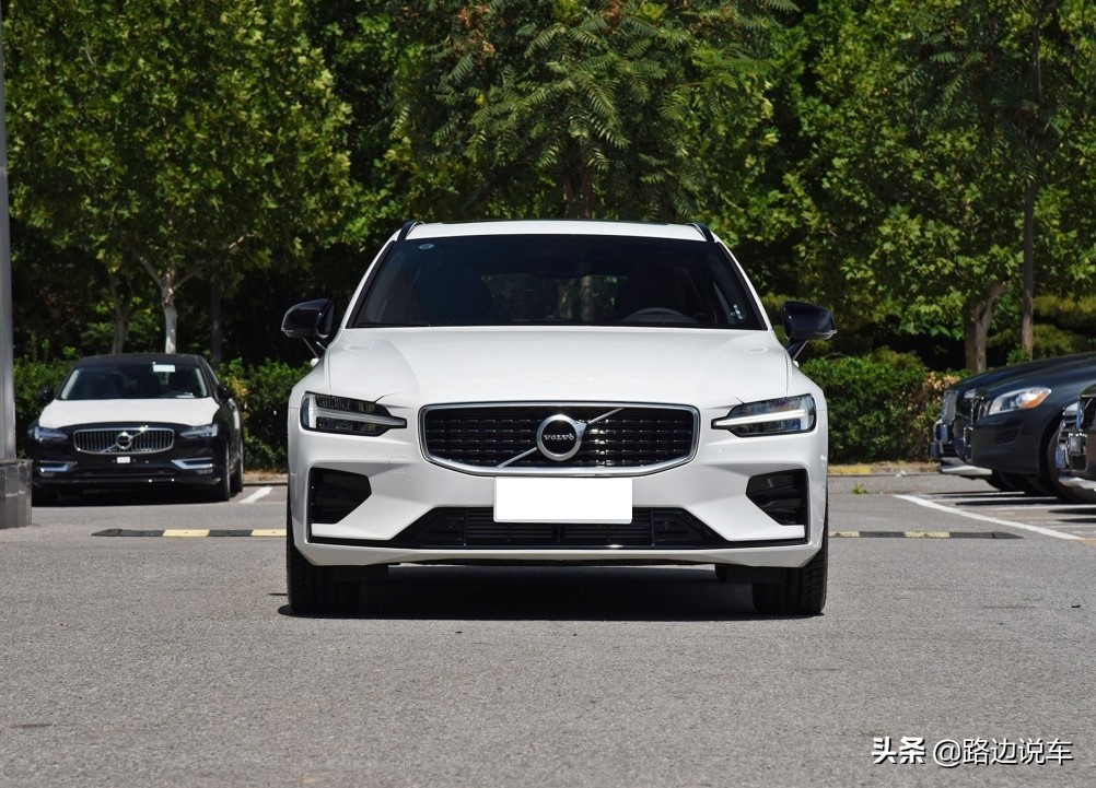 买了沃尔沃V60，不如想象中完美，简单分享提车价格和用车感受