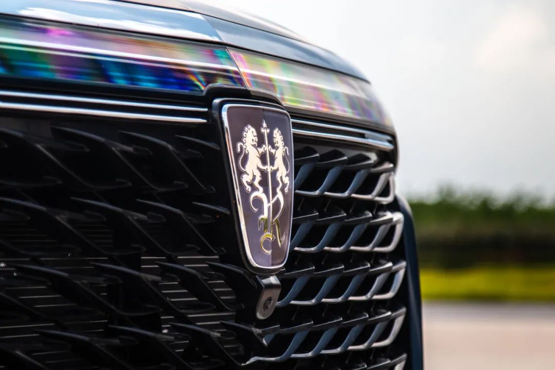 「试驾」荣威iMAX8,国产MPV的春天要来了?