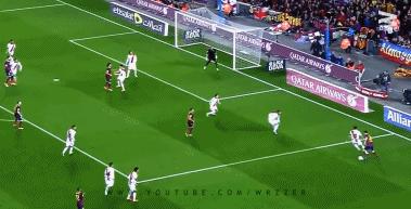 梅西过人把人晃倒,梅西过人0.5秒深度解析