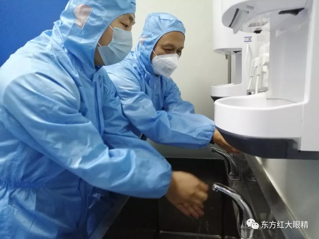 “抗疫情,献爱心”虎林市森蜜蜂业合作社开展向一线医护工作者捐赠活动(组图)