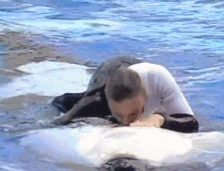 15岁怀孕,她被骗吃下*药炸**,一尸两命:有些人,这辈子不配为人