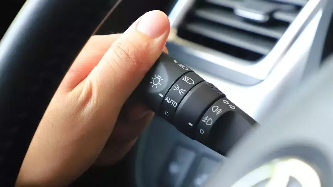 台风生存指南,台风天气的驾驶技巧