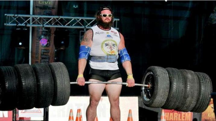 黑羊wwe的力量有多大,黑羊参加大力士比赛的视频