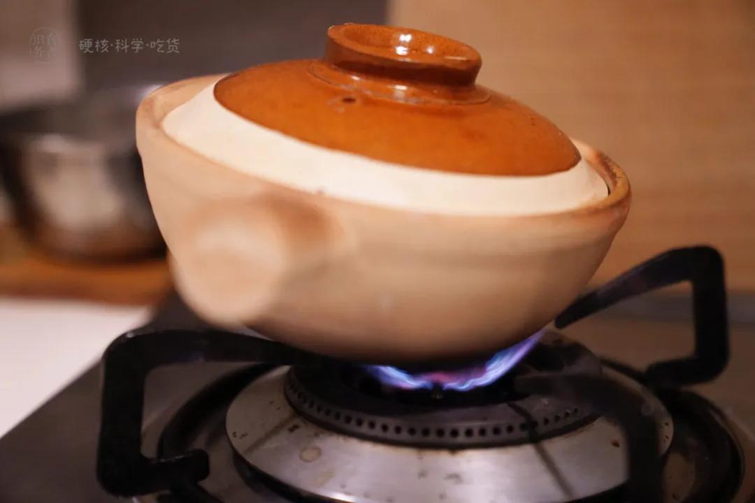 煲仔饭做的不成功是因为油不够吗,煲仔饭失败的做法