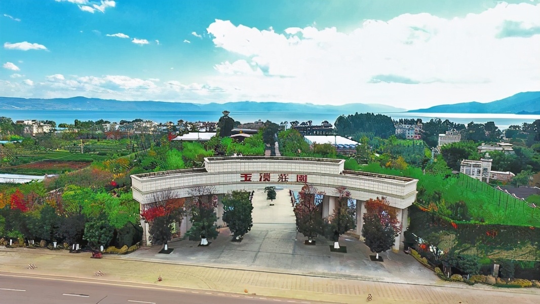 打动“音乐诗人”李健的高原湖泊,原来来这儿旅游如此休闲惬意