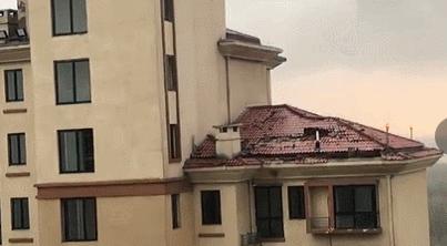 泗洪周边暴雨最新状况,泗洪大雨暴雨视频最新