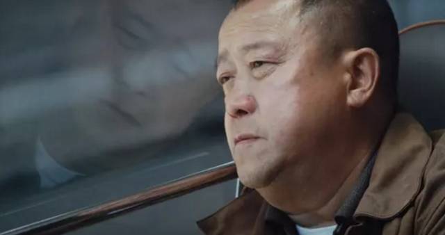 曾志伟妻子去世，引出一段港片江湖父子隐秘往事