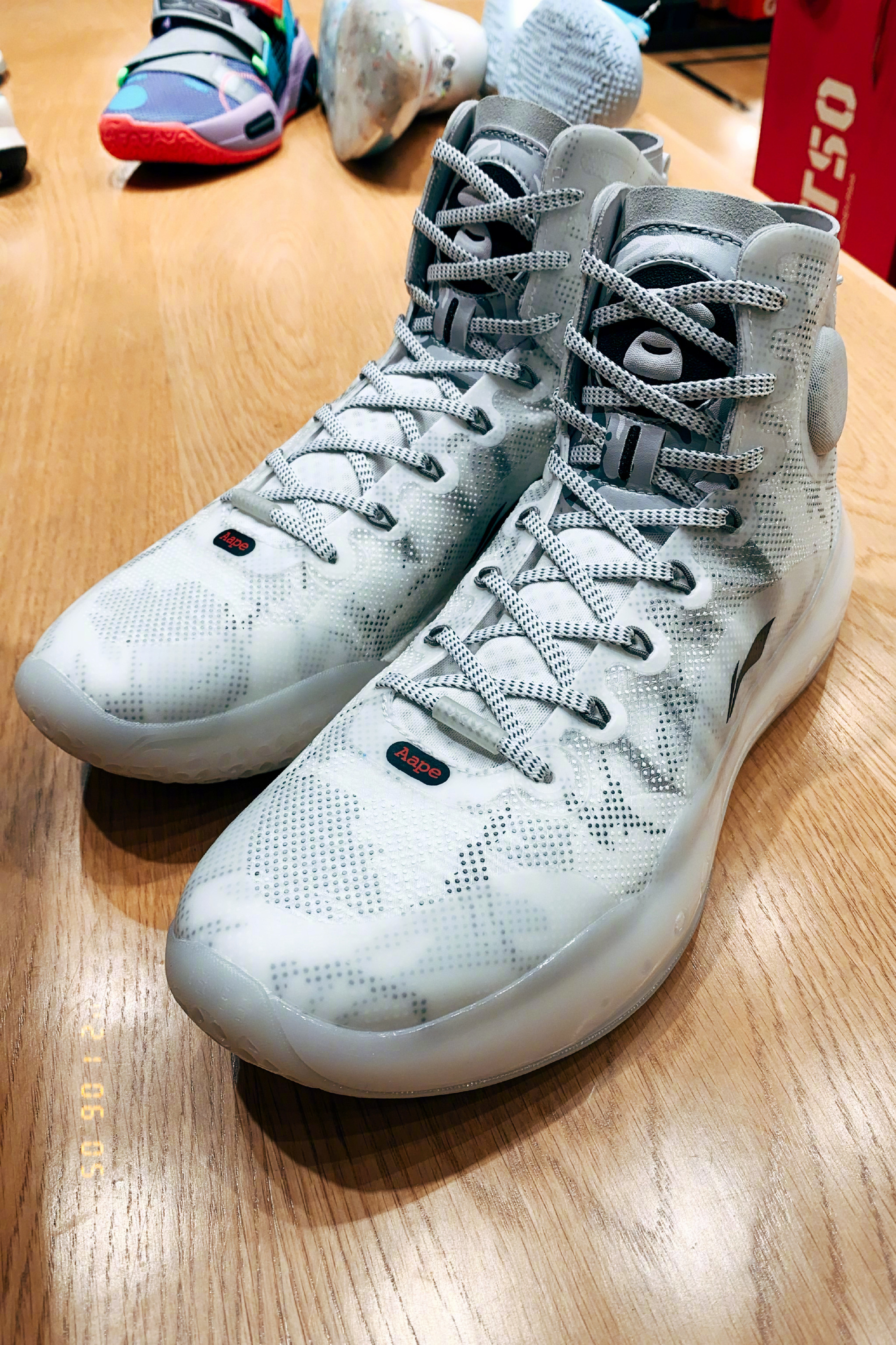 CJ1代终于要来了，新款板鞋时尚度满分，李宁这波新品太诱人